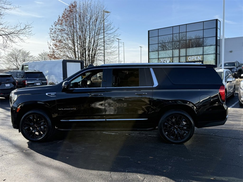 2021 GMC YUKON XL - Image 4