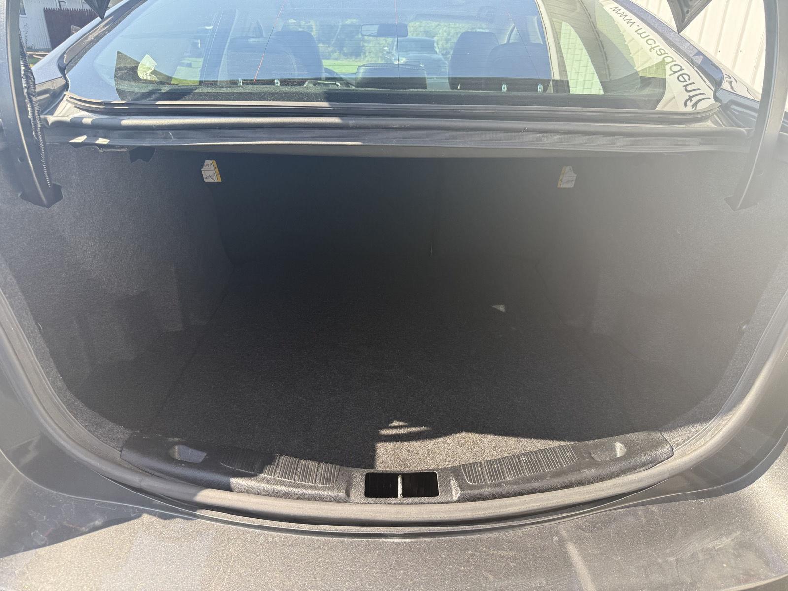 2019 Ford Fusion SEL photo 2