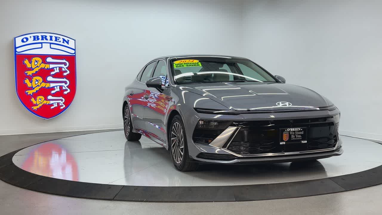 2024 Hyundai Sonata Hybrid Limited photo 2
