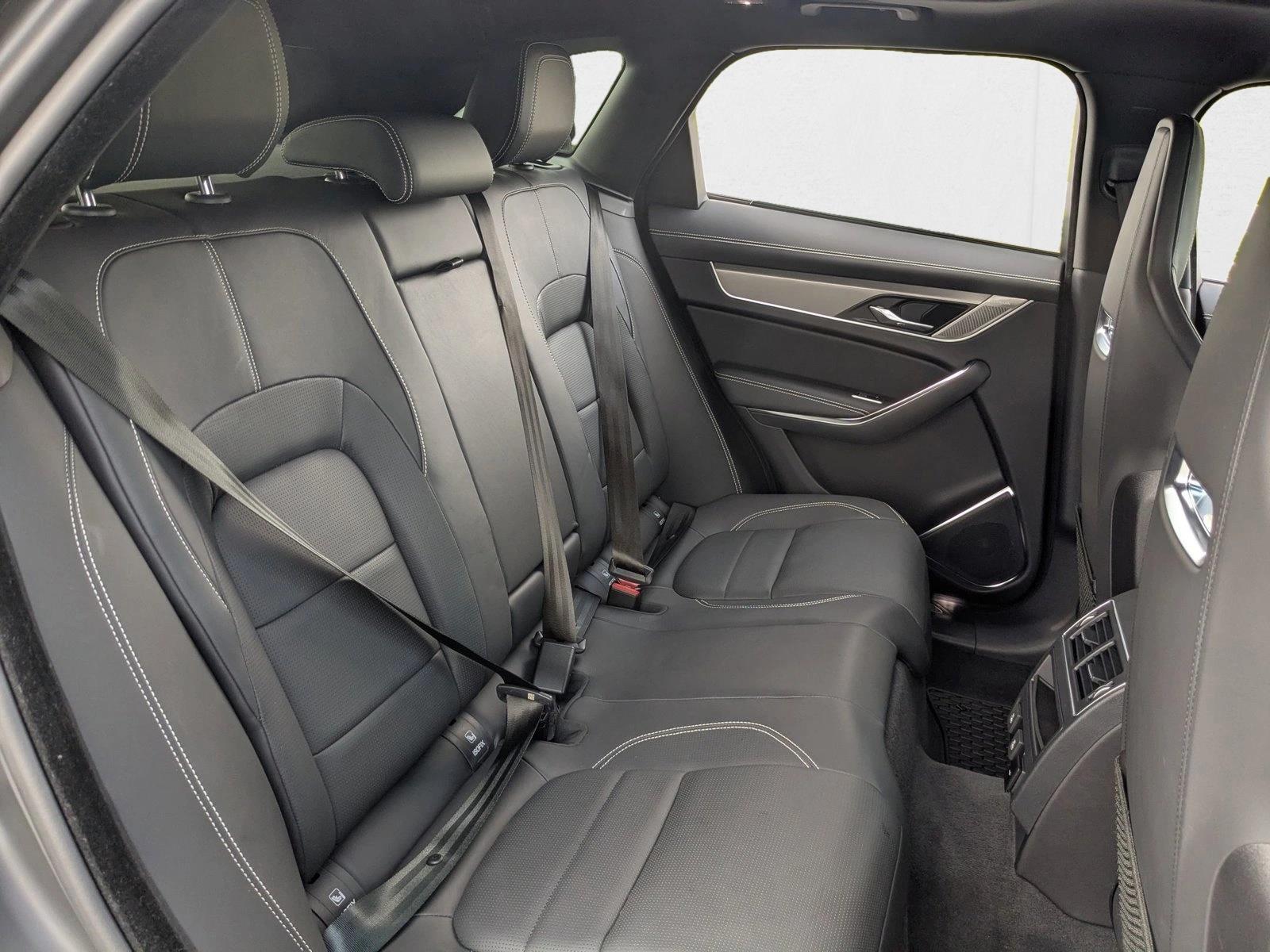 2024 Jaguar F-PACE P400 R-Dynamic S photo 15