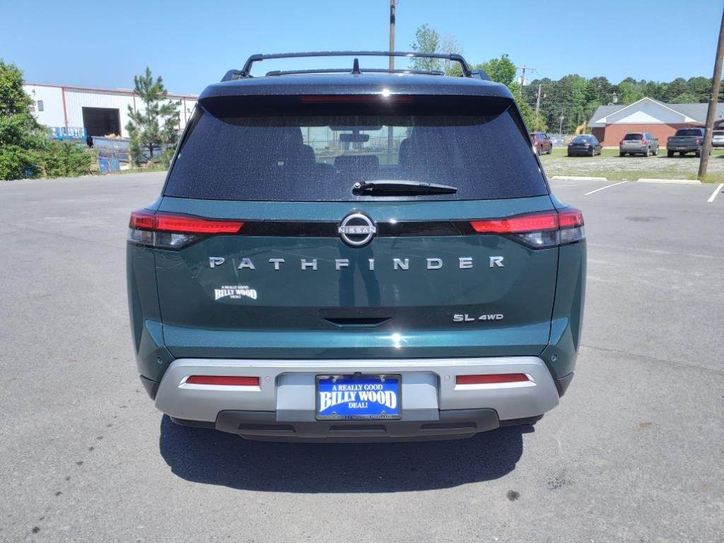 2023 Nissan Pathfinder SL photo 4