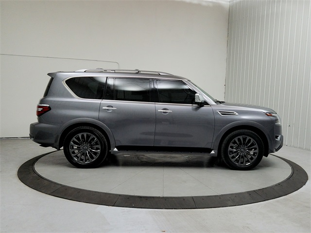2023 Nissan Armada Platinum photo 4