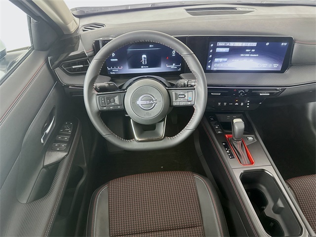 2025 Nissan Kicks SR photo 21