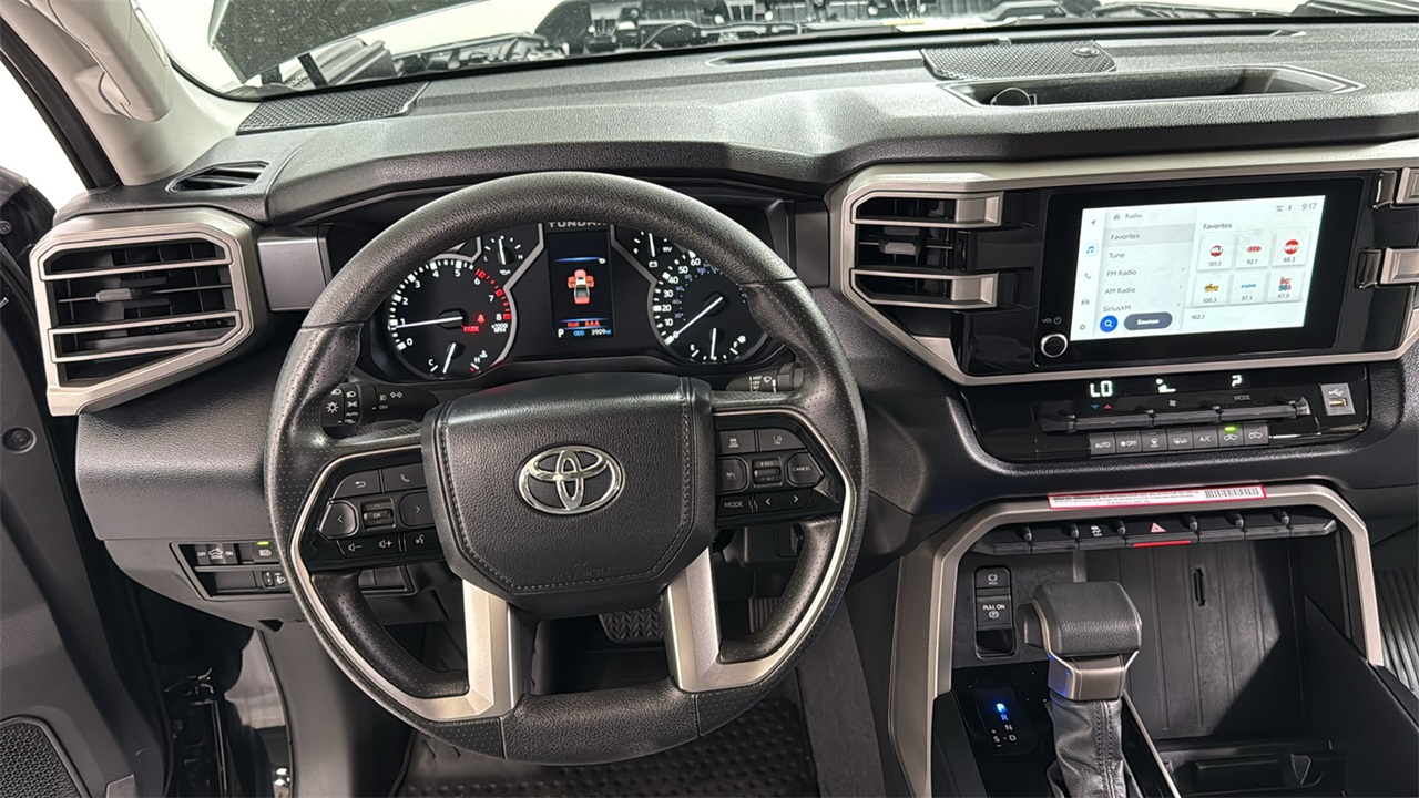 2024 Toyota Tundra SR5 photo 8
