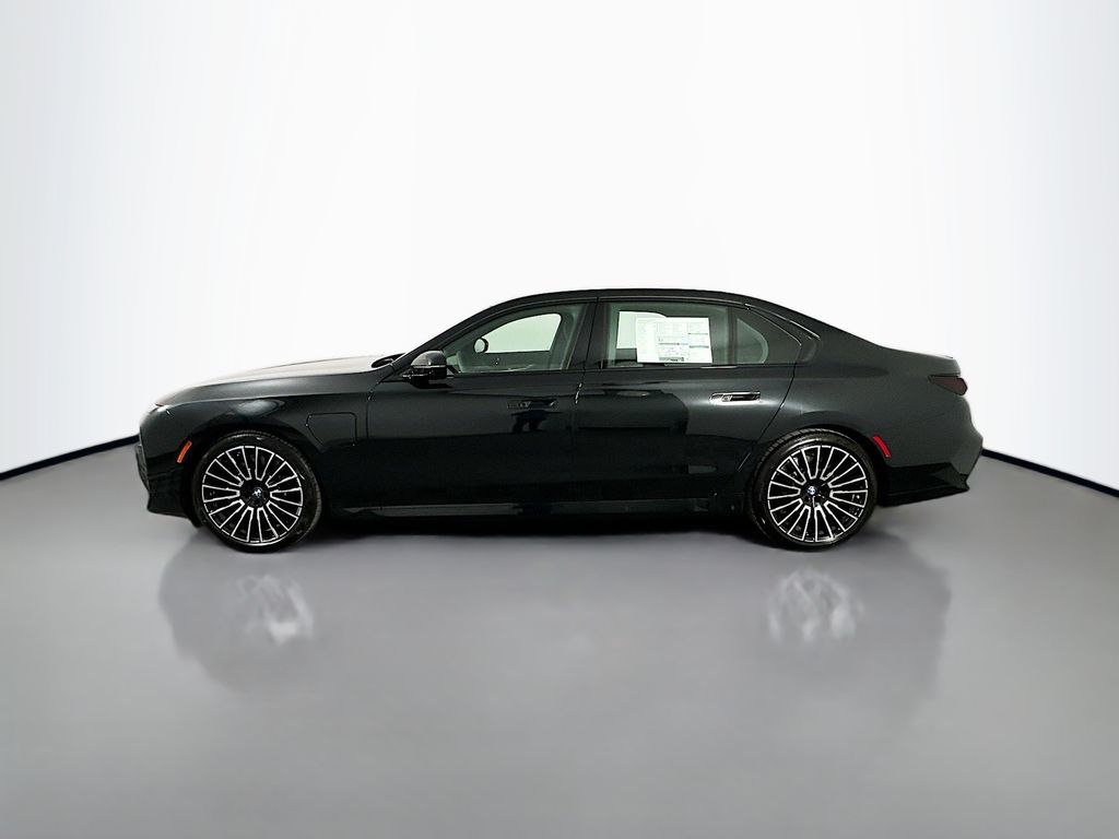 2026 Bmw 750e photo 8
