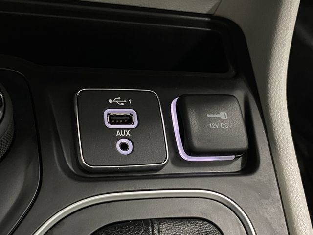 2021 Jeep Cherokee Latitude Lux photo 20