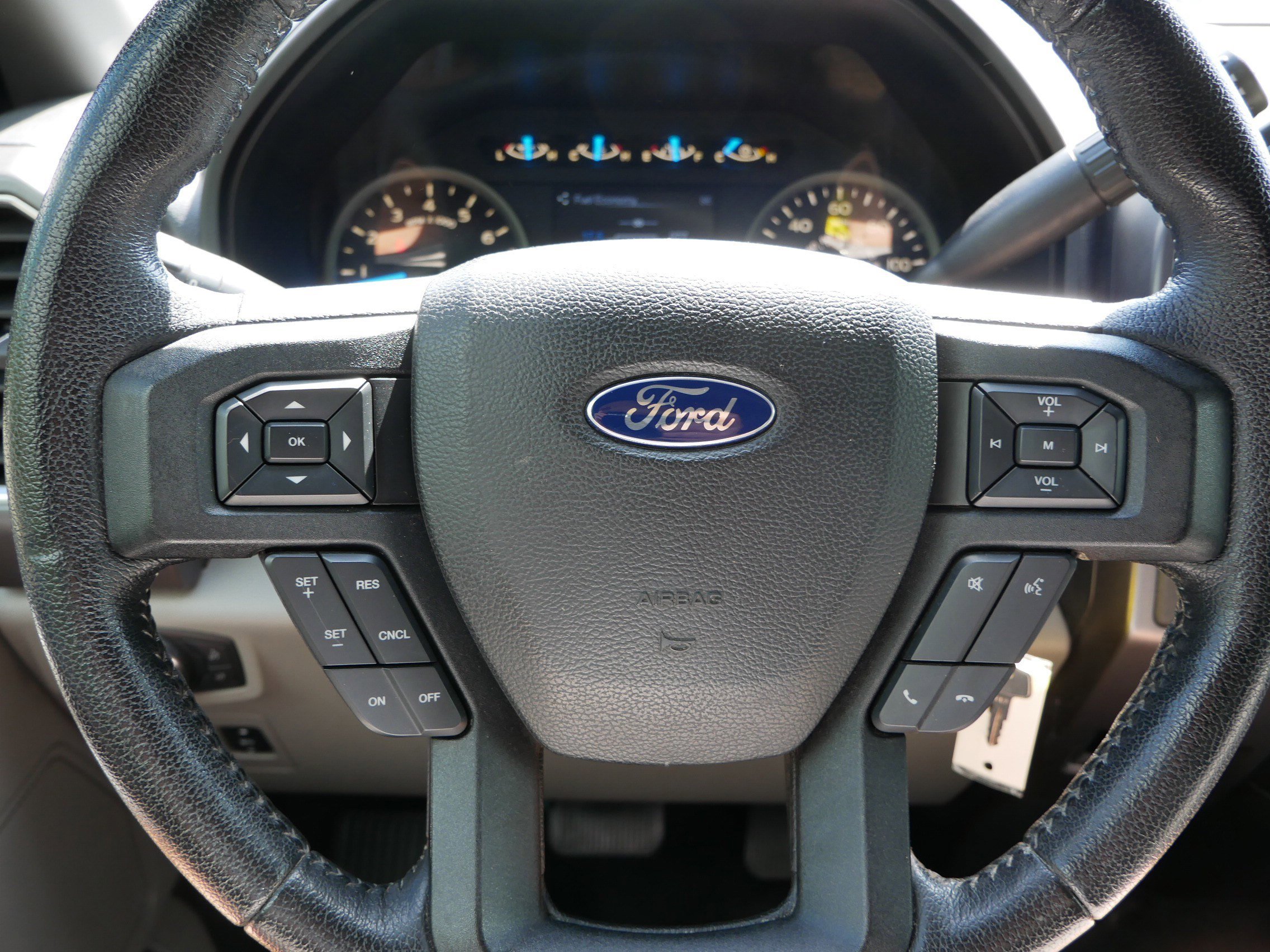 2016 Ford F-150 XLT photo 22