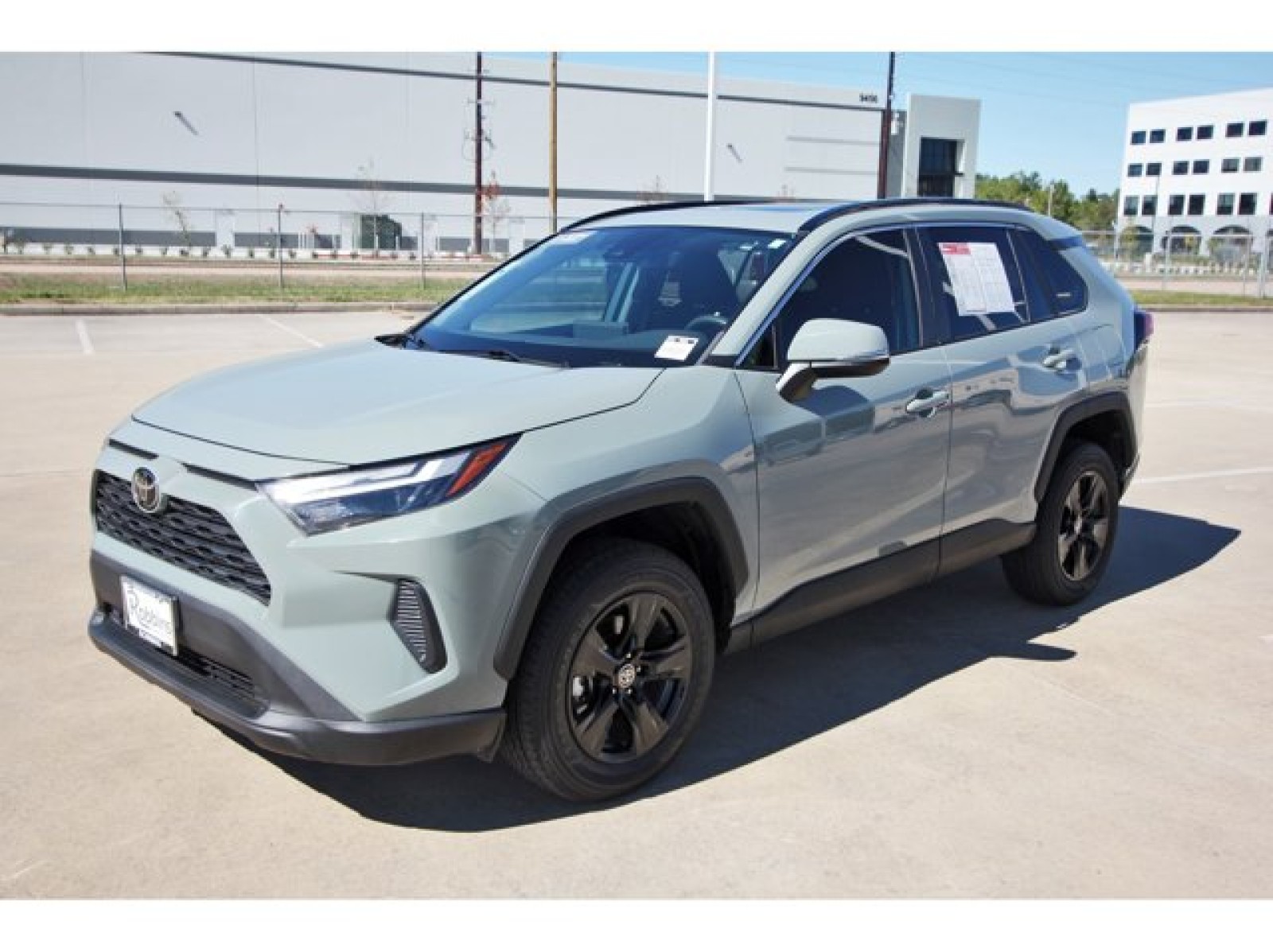 2022 Toyota RAV4 XLE Green at TX Auto Group