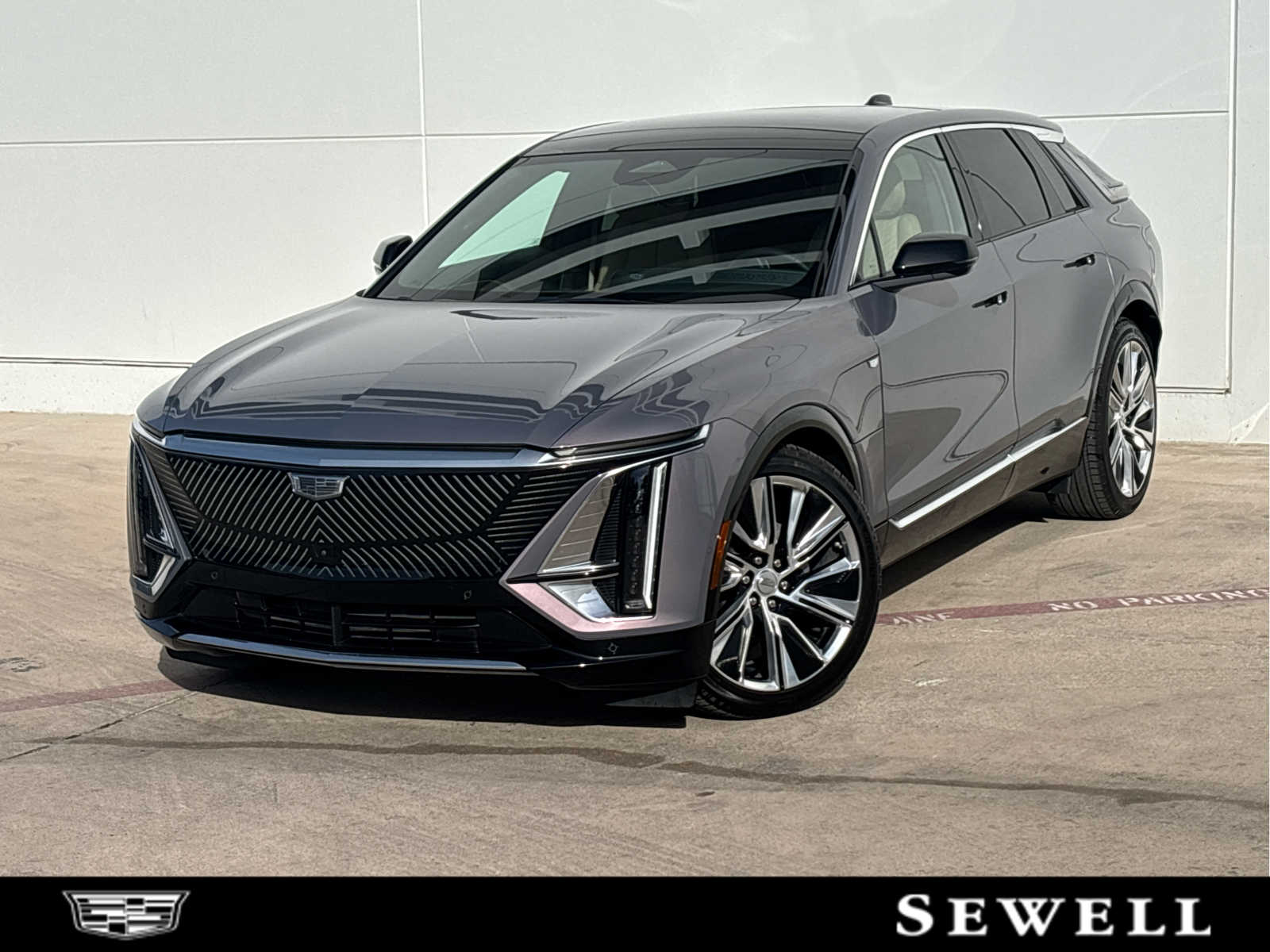 2024 Cadillac LYRIQ Luxury 3's photo