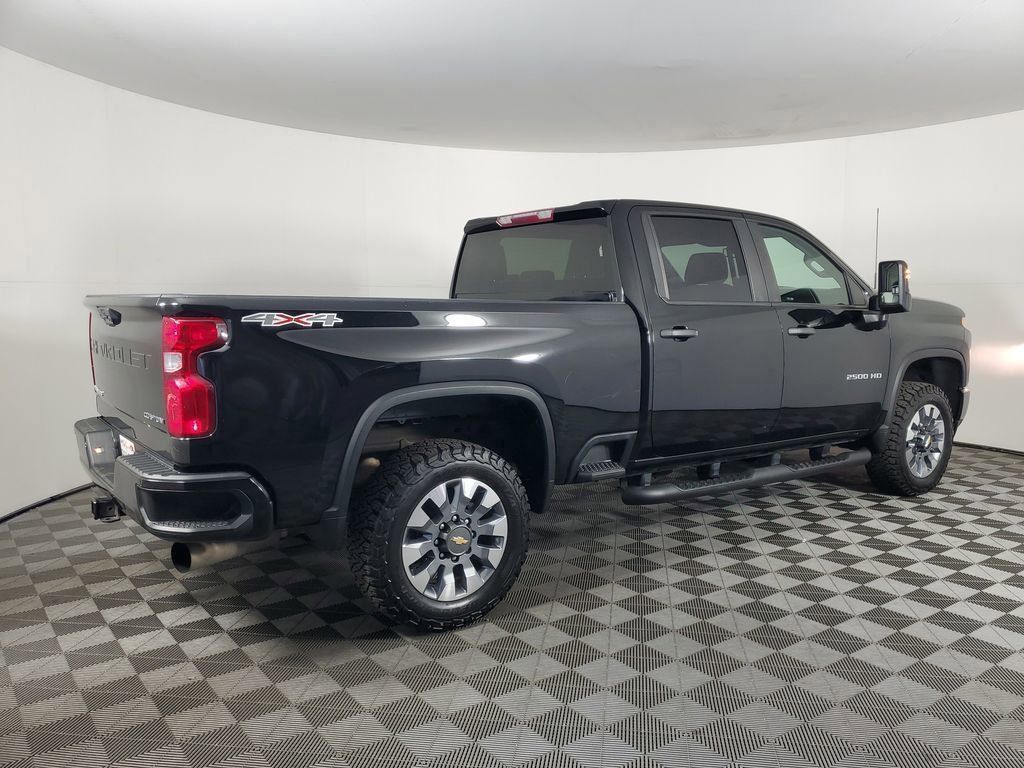 2022 Chevrolet Silverado 2500HD Custom photo 4