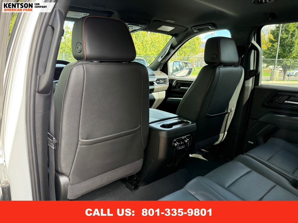 2025 Gmc Yukon XL AT4 photo 32
