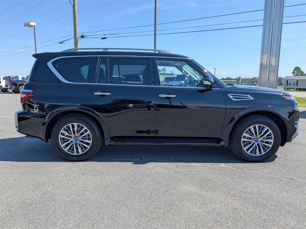 2023 Nissan Armada SL photo 3