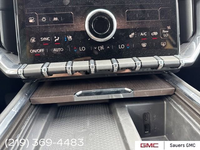 2024 Gmc Acadia Denali photo 12