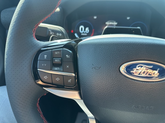 2025 Ford Explorer ST photo 36
