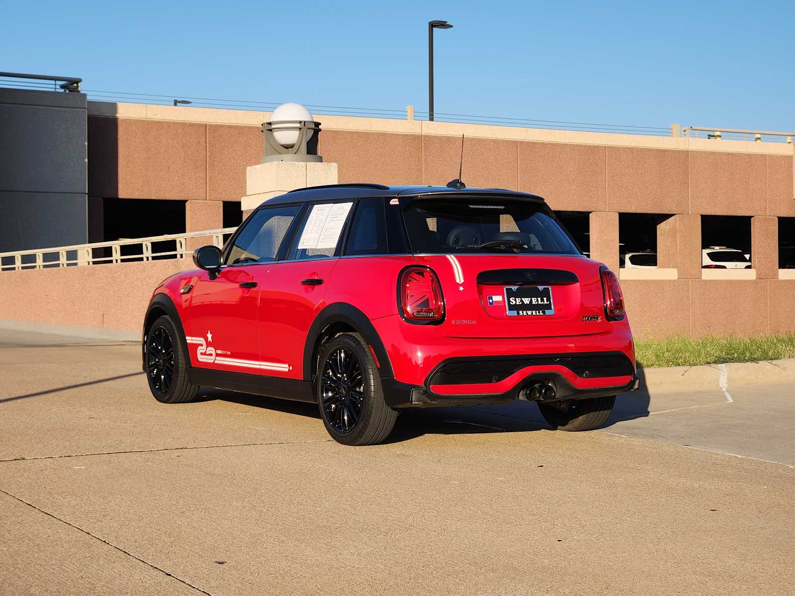 2023 Mini Cooper 4 Door Hardtop S photo 3