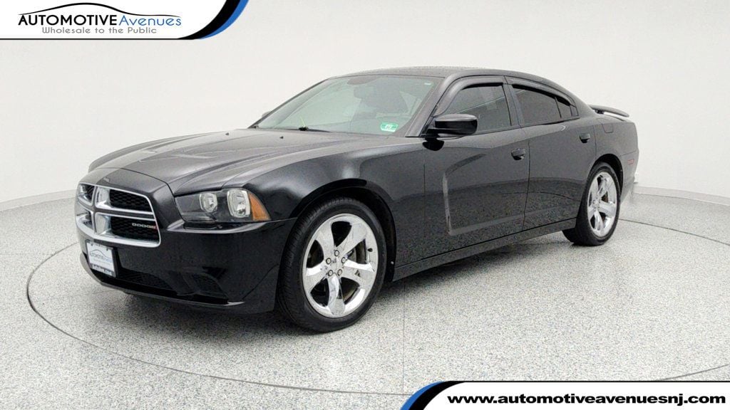2014 Dodge Charger SE's photo