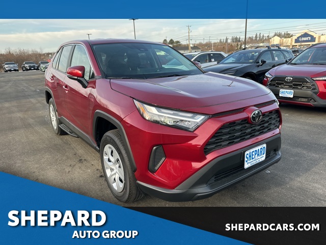 2025 Toyota RAV4 LE's photo