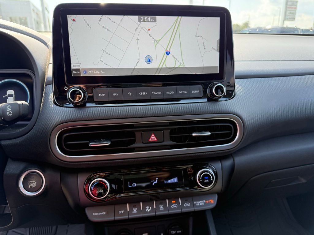 2022 Hyundai Kona Limited photo 18