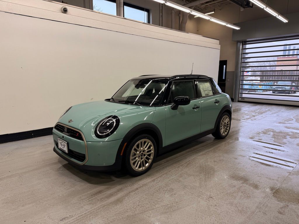 2026 MINI Hardtop 4 Door S's photo