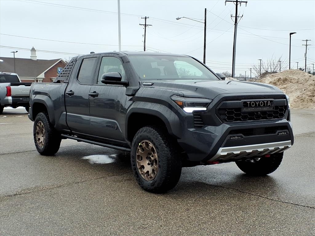 2026 Toyota Tacoma Trailhunter's photo