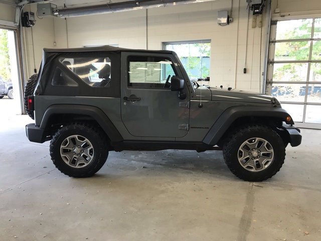 2014 Jeep Wrangler Rubicon photo 2