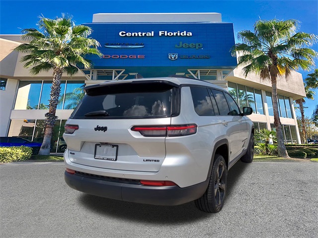 2025 Jeep Cherokee Limited photo 4