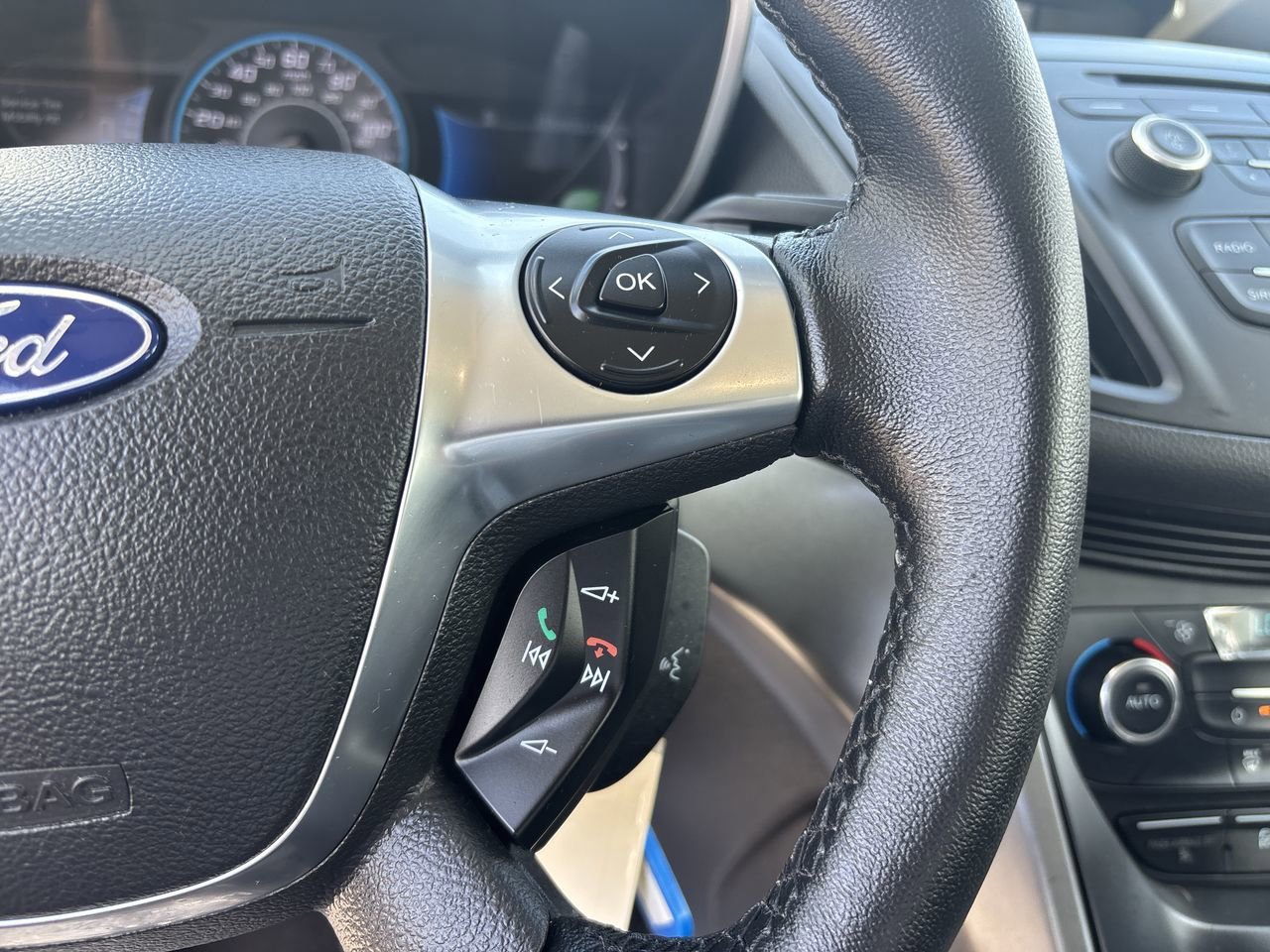 2017 Ford C-Max Hybrid SE photo 26