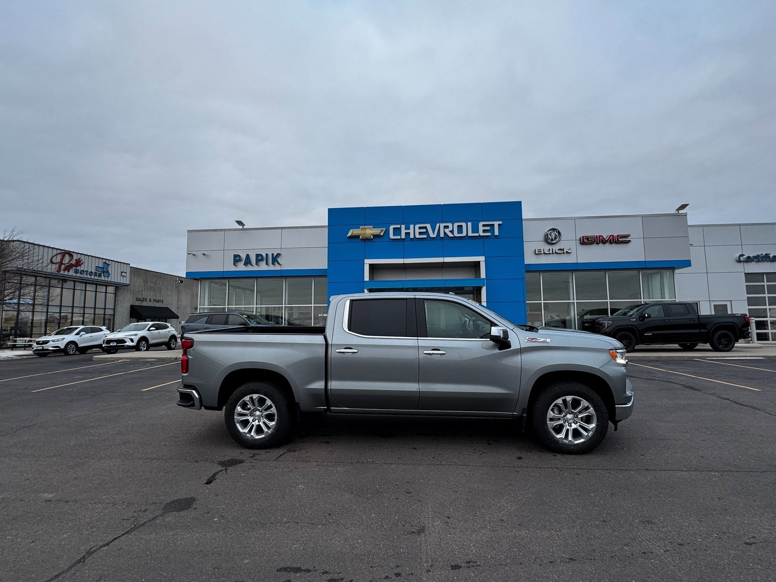 2026 Chevrolet Silverado 1500 LTZ's photo