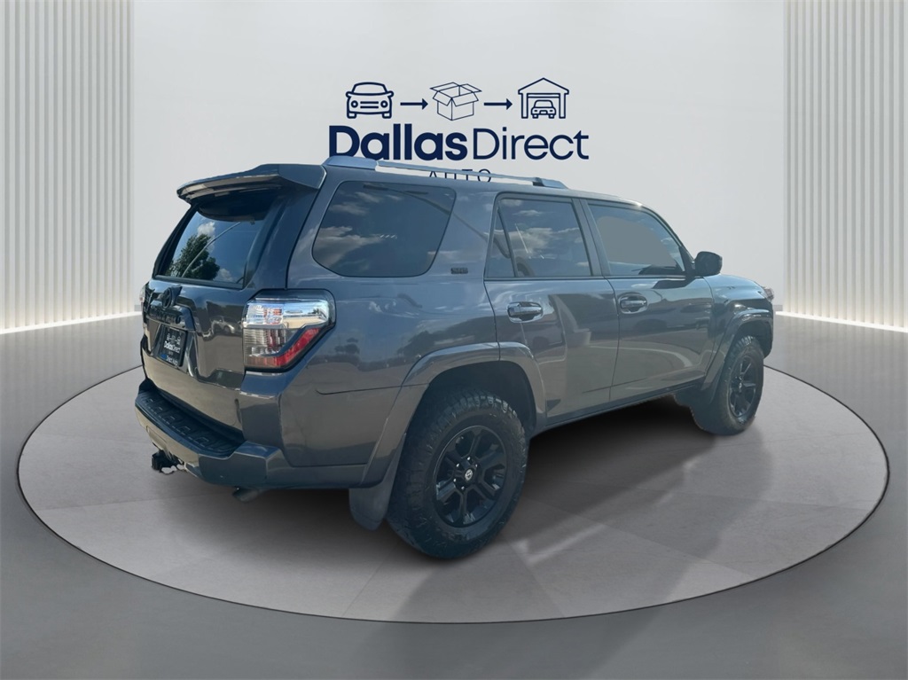 2015 Toyota 4Runner SR5 photo 4