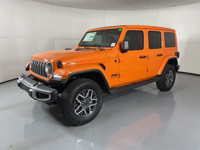 2025 Jeep Wrangler Sahara photo 4