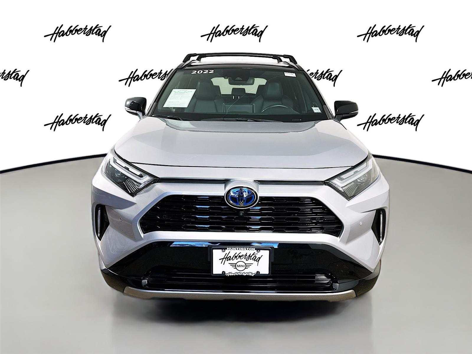 2022 Toyota RAV4 Hybrid XSE photo 2
