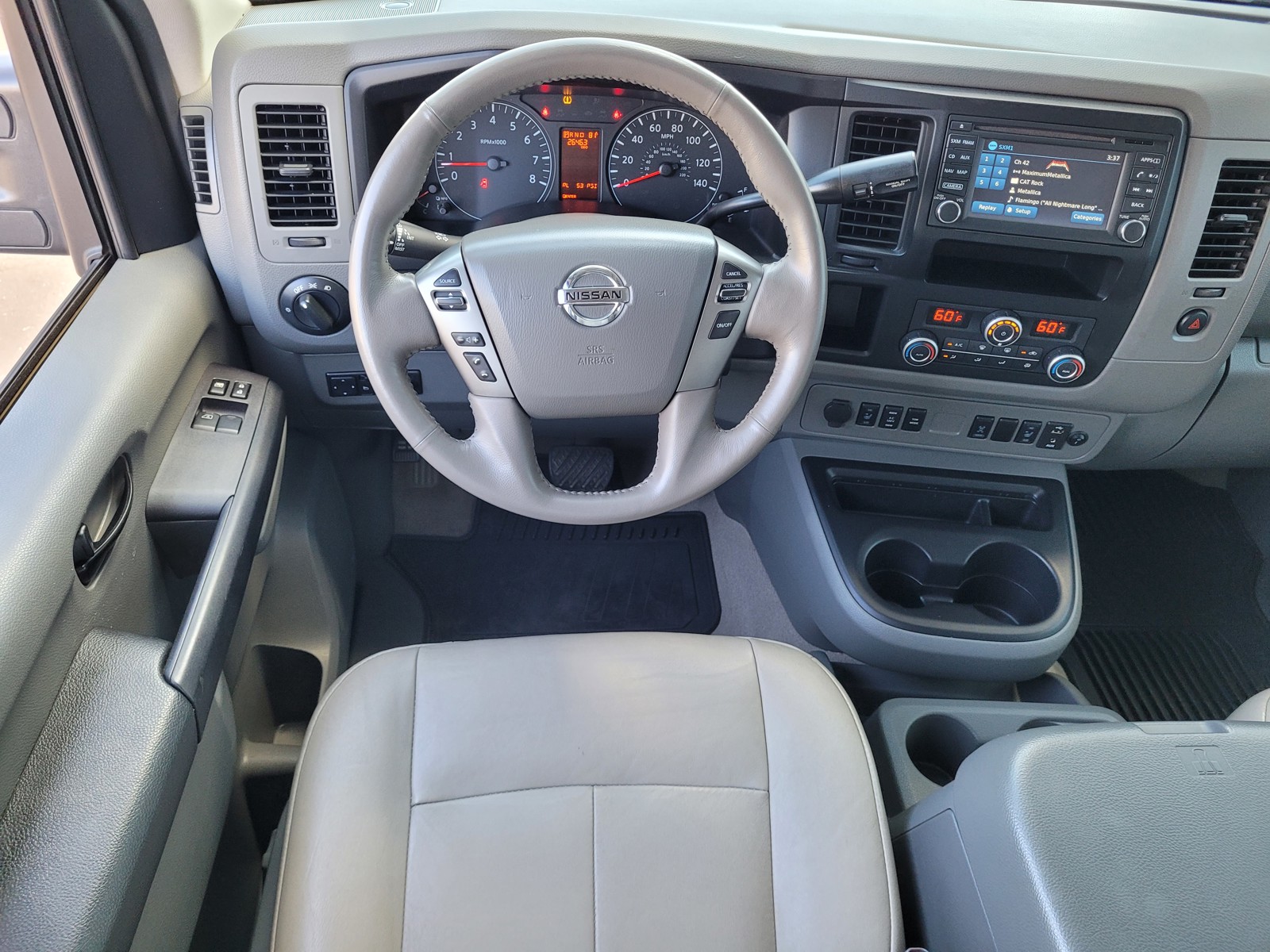 2016 Nissan NV3500 photo 7