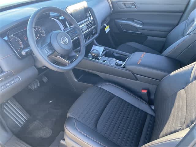 2025 Nissan Pathfinder Rock Creek photo 2