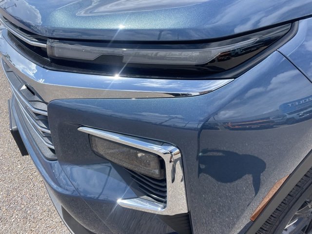 2026 Chevrolet Traverse photo 8