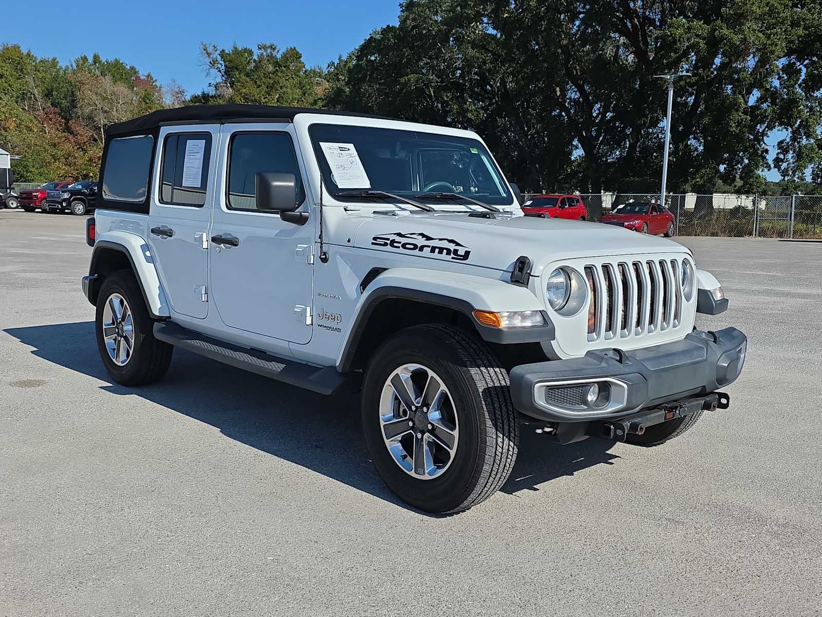 2018 Jeep Wrangler Unlimited Sahara photo 2