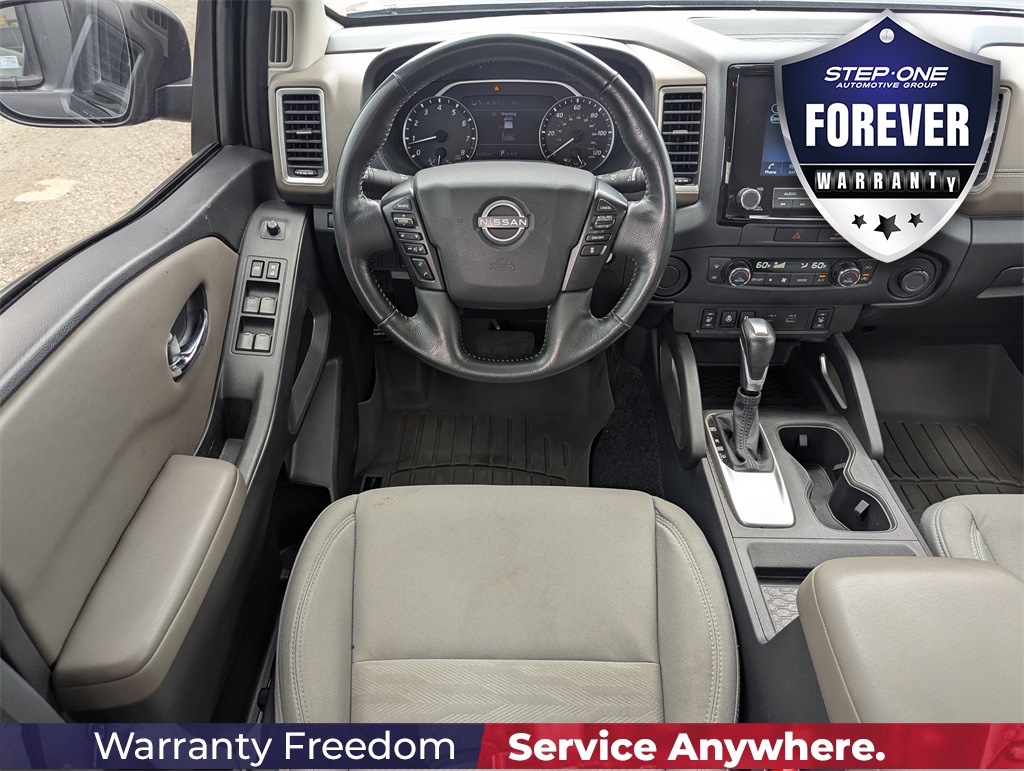 2022 Nissan Frontier SV photo 11
