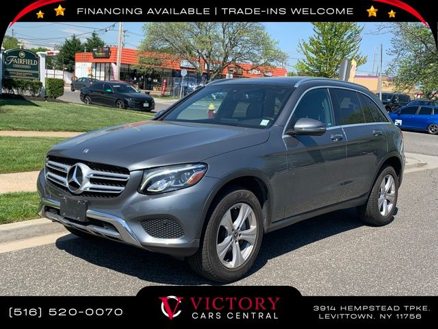 2018 Mercedes-Benz GLC GLC300's photo