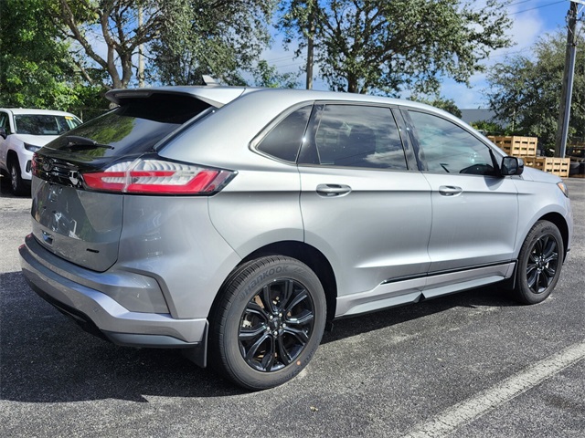 2024 Ford Edge SE photo 4