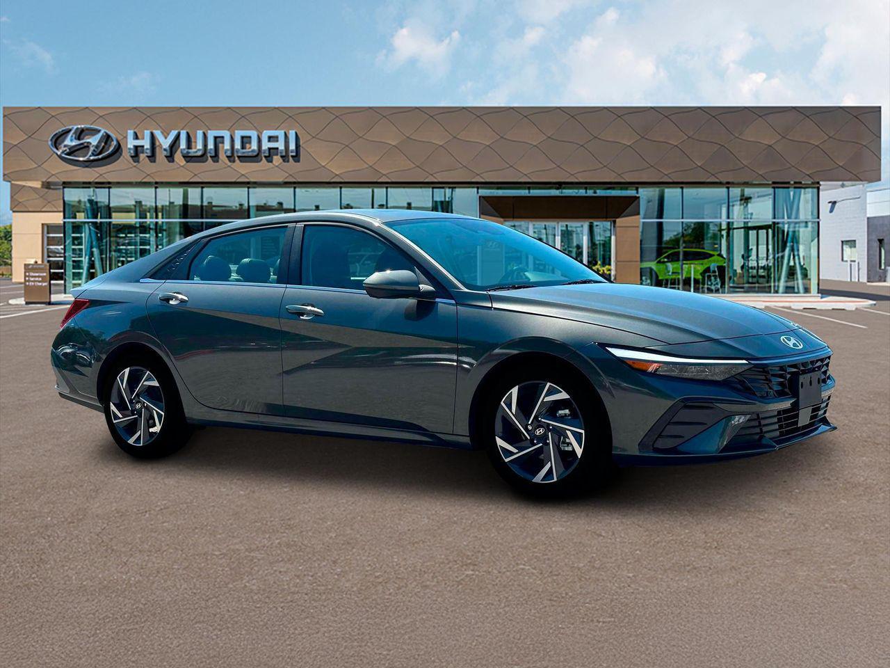 2025 Hyundai Elantra Limited photo 10