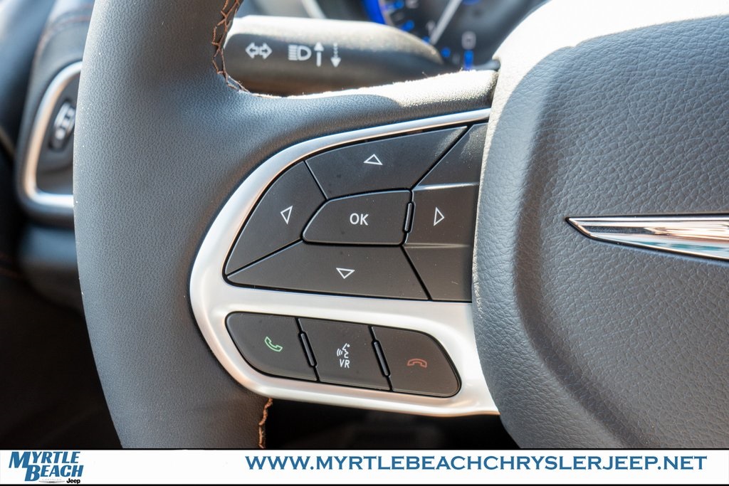 2026 Chrysler Pacifica Pinnacle photo 25