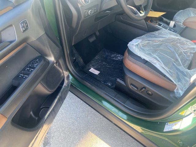 2025 Ford Bronco Sport Outer Banks photo 5