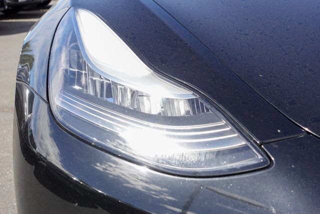 2018 Tesla Model 3 Long Range photo 3