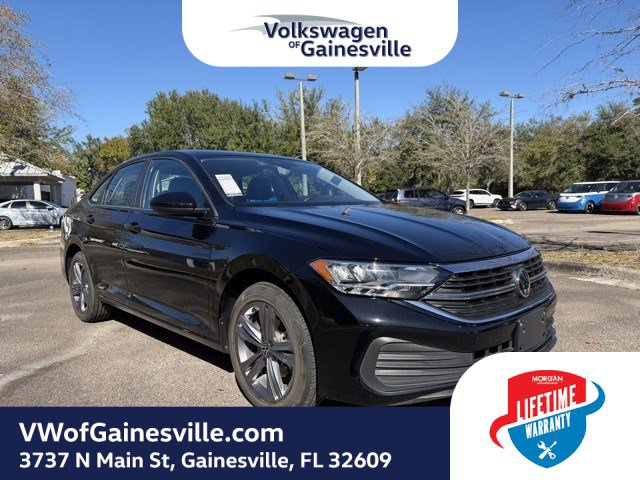 2024 Volkswagen Jetta SE's photo