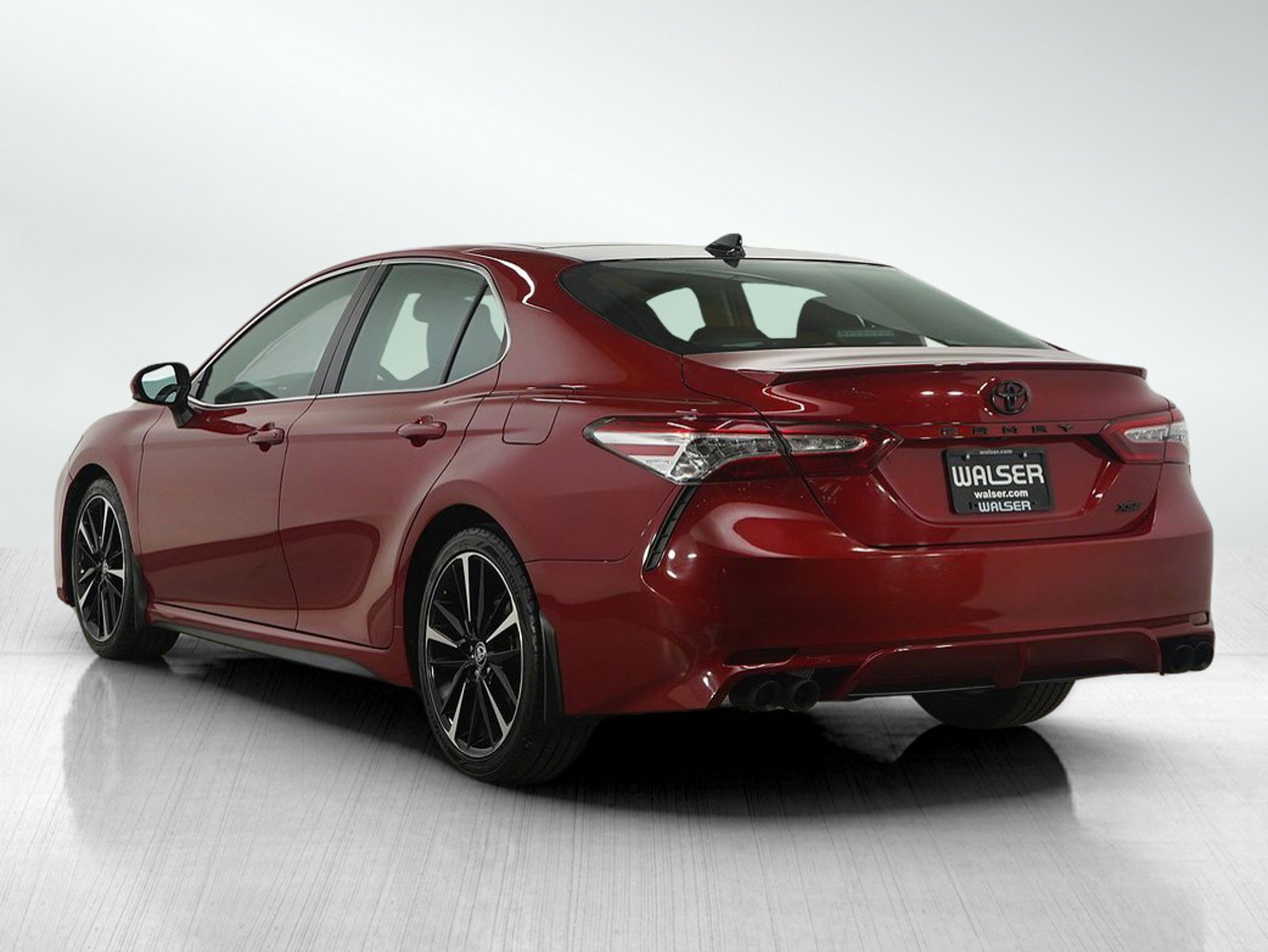 2020 Toyota Camry XSE V6 photo 3