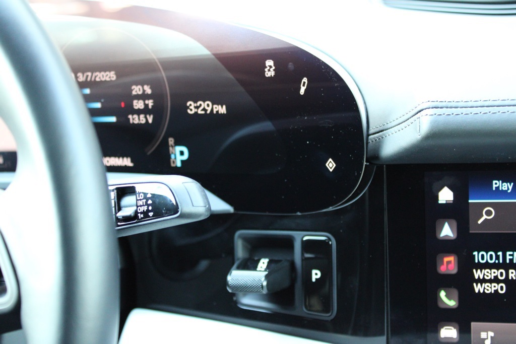 2023 Porsche Taycan S photo 28
