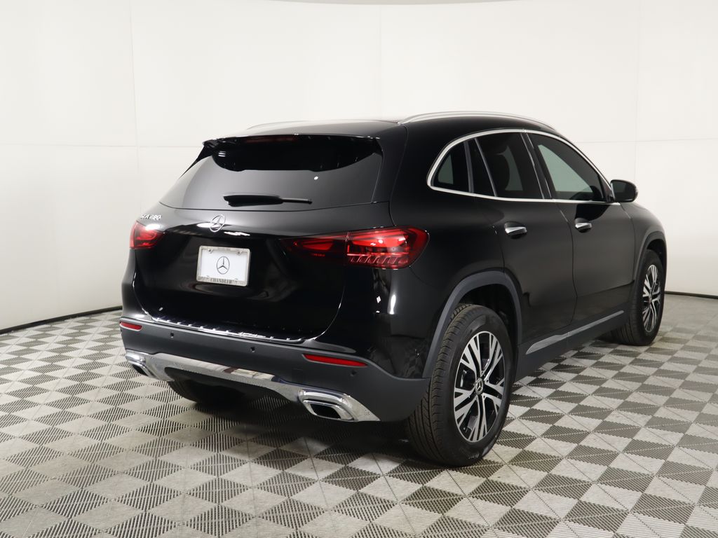 2025 Mercedes Benz GLA 250 photo 5