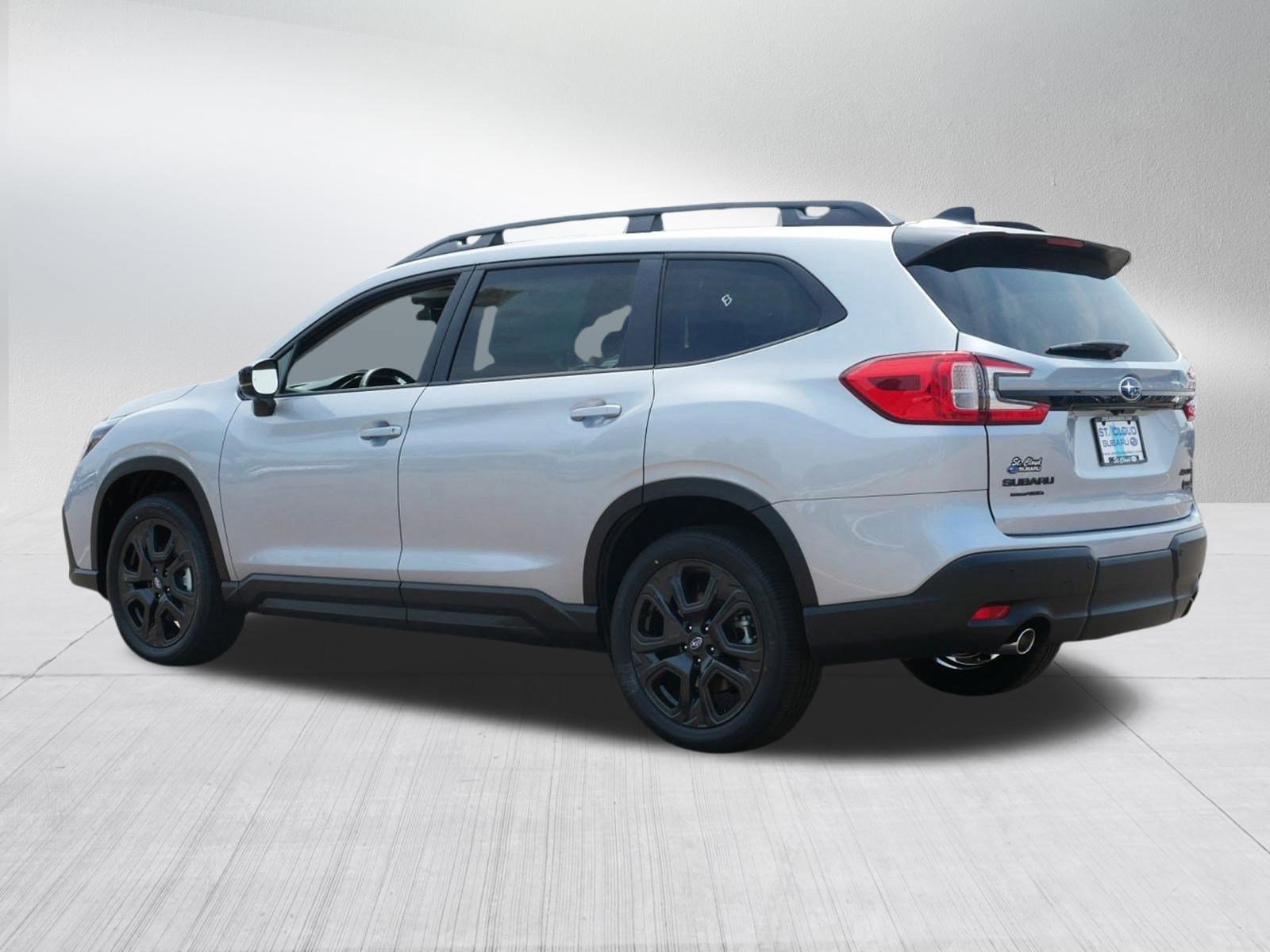 2025 Subaru Ascent Onyx Edition photo 2