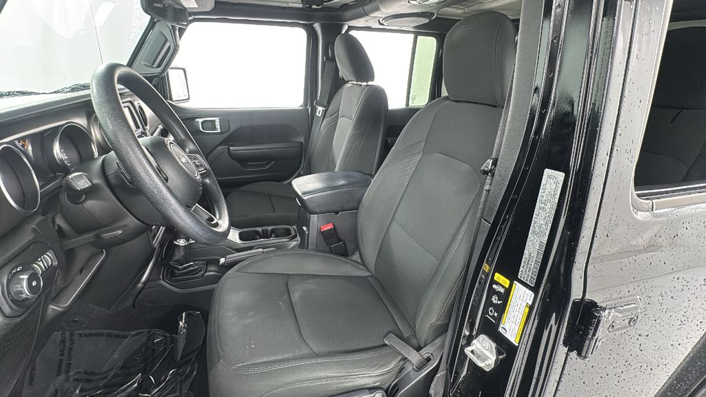 2021 Jeep Wrangler Unlimited Sport photo 10