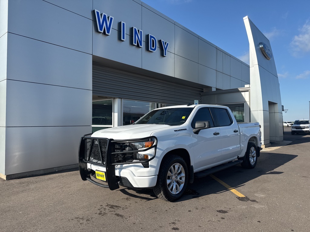 Used 2023 Summit White Chevrolet Custom image 1