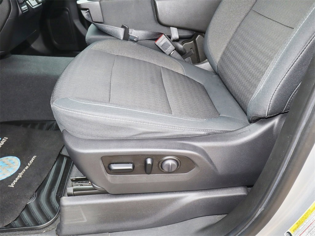 2019 Chevrolet Silverado 1500 LT photo 13